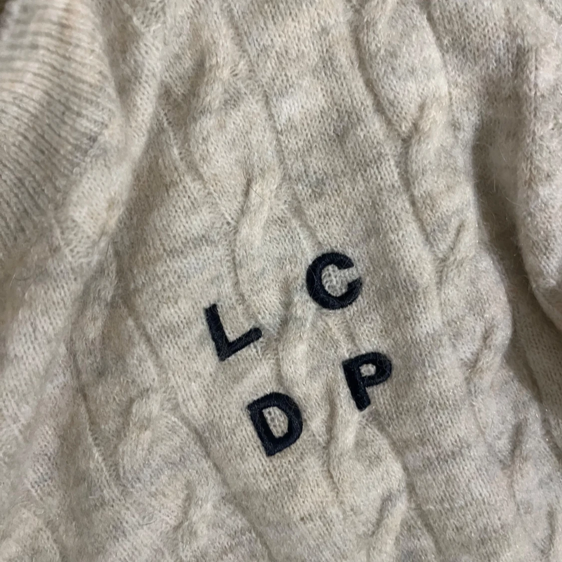 Beige stickad tröja från Les Coyotes de Paris - 92