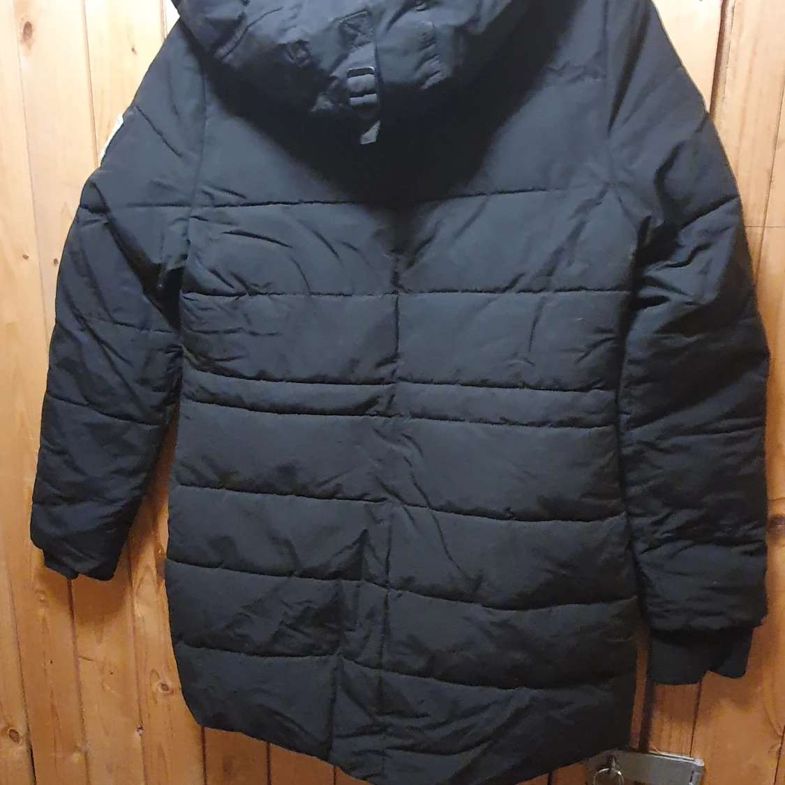 Svart dunjacka från Svea - 92