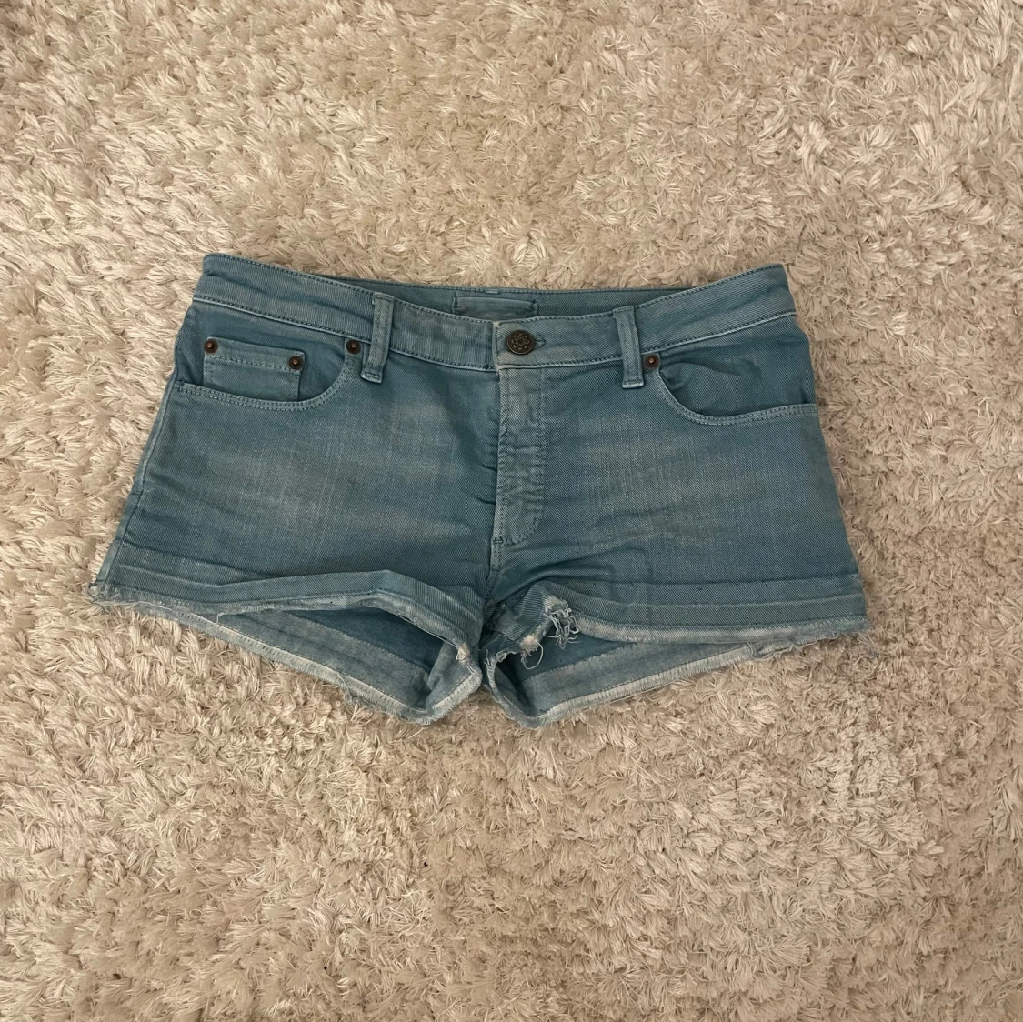 Blå jeansshorts från odd Molly 