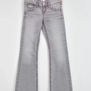 Grå bootcut jeans - Snygga grå bootcut jeans ifrån Gina tricket, Bra sick. Storlek 158 