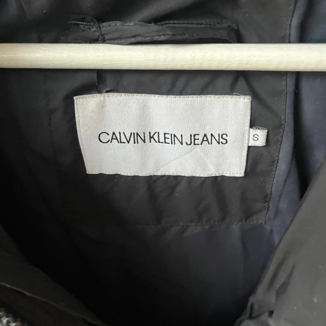 Svart dunjacka från Calvin Klein Jeans - 92