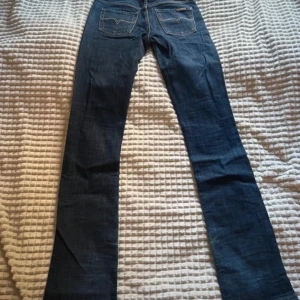 Low waist jeans - Snygga mörkblå jeans 💗💗