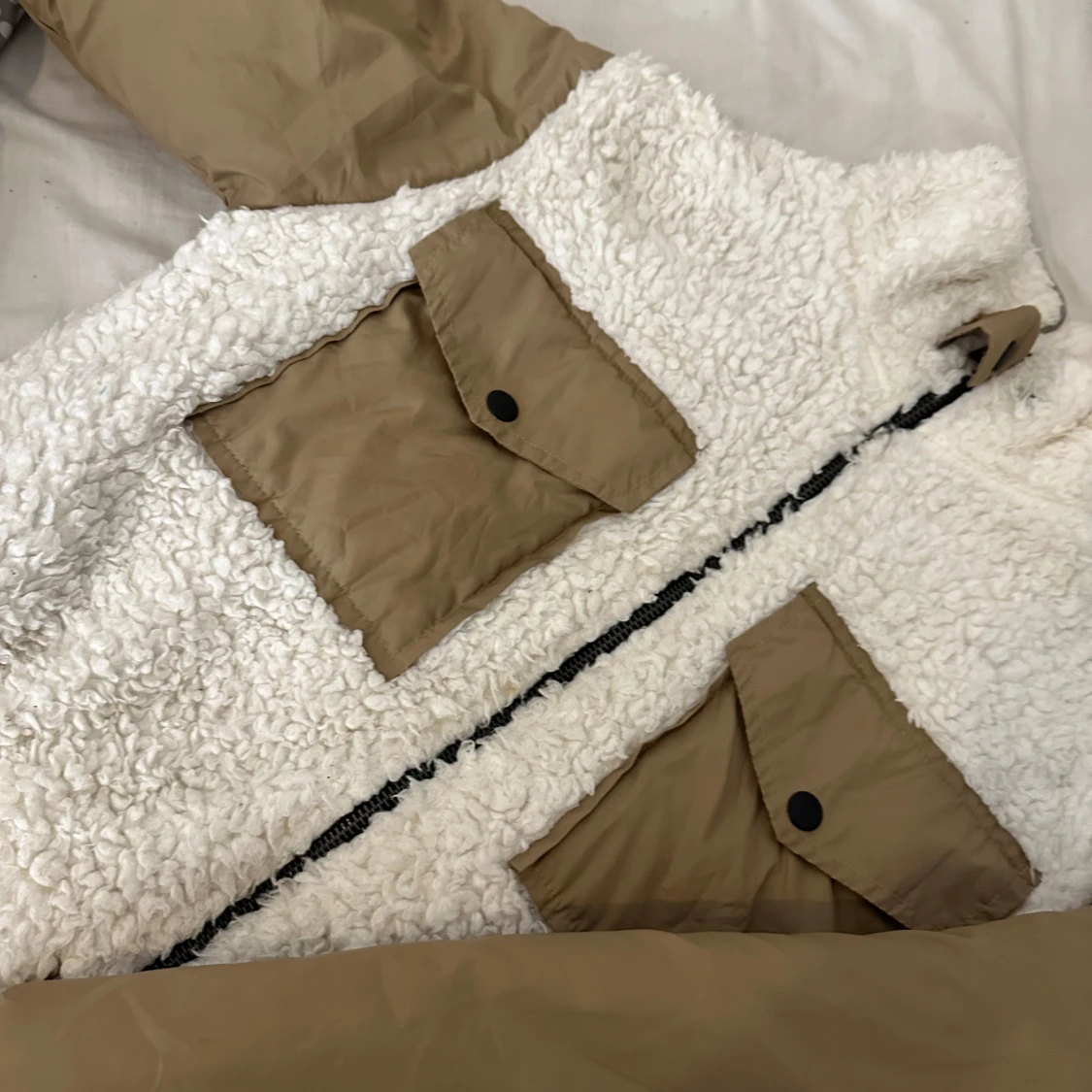 Beige teddyjacka med dragkedja - 91