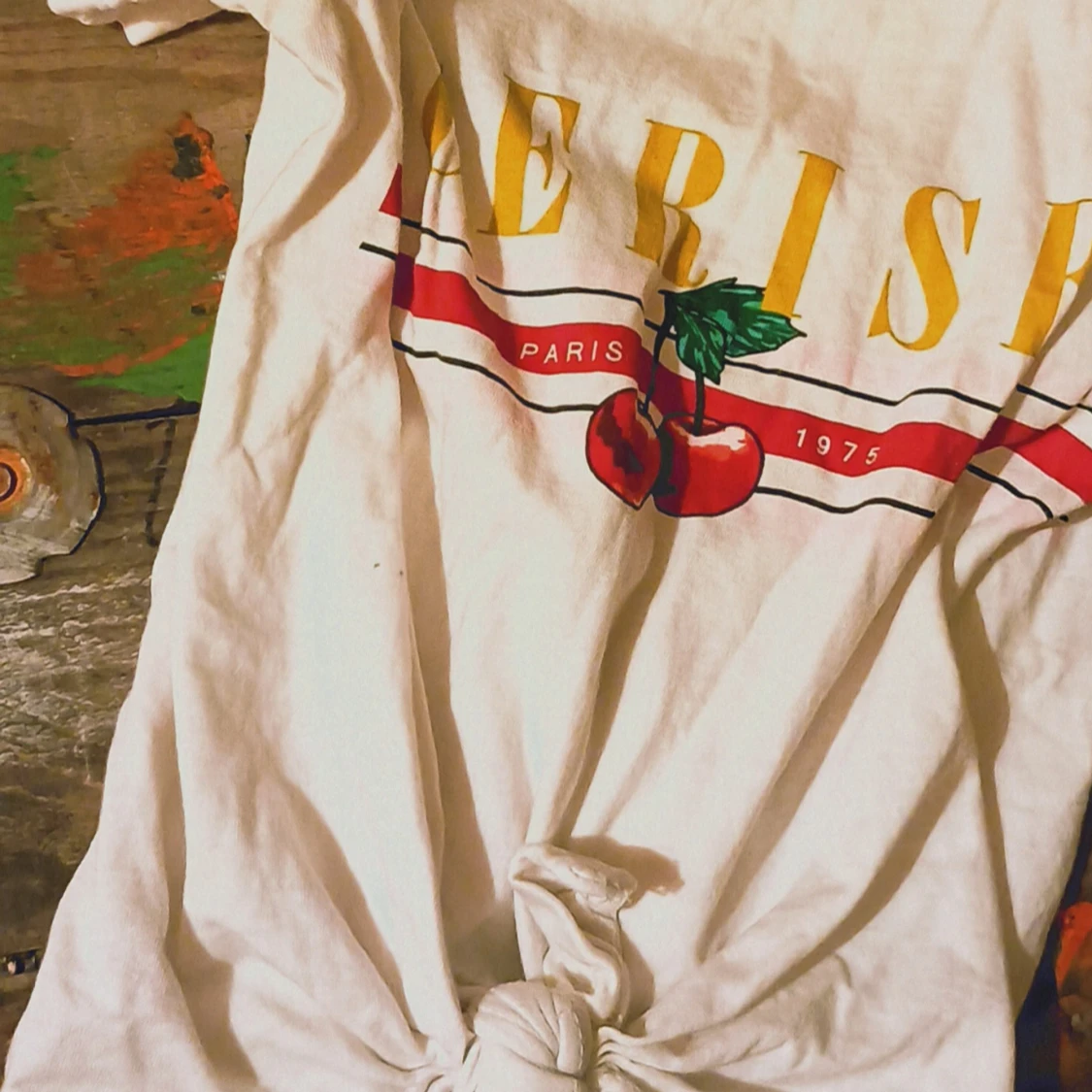 Vit t-shirt med tryck 'Paris 1975' - 91