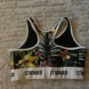 En ursnygg tränings topp - En snygg tränings topp för många sporter💕