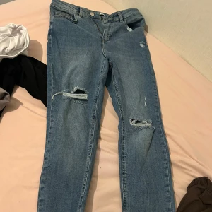 Jeans  - Oanvända jeans