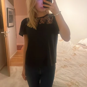 Spets blus  - Söt spets blus så nice till hösten❣️❣️