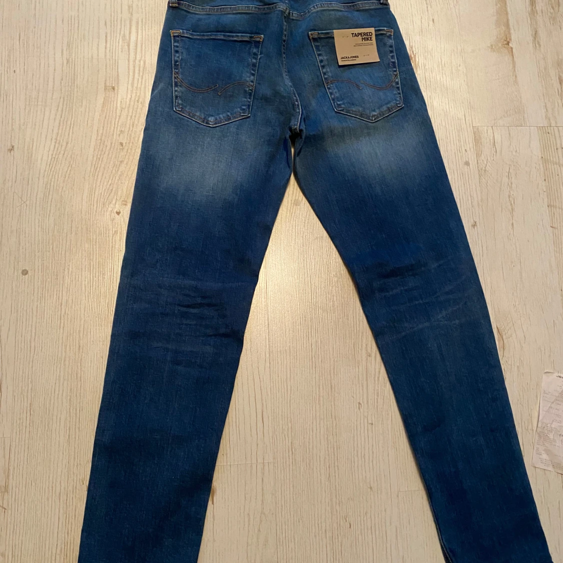 Jack & Jones jeans oavnvända strl 30x32 tapered fit