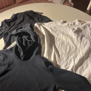 Fyra tröjor  - Fyra tröjor