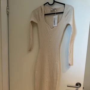 Chiquelle klänning  - Aldrig använd, perfekt till sommaren.