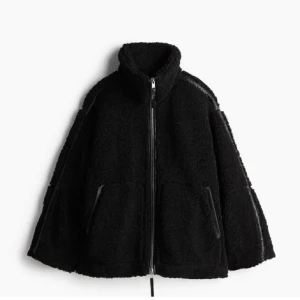 Hm Teddy jacka - Säljer då den inte kommer till användning  Skriv för fler bilder 