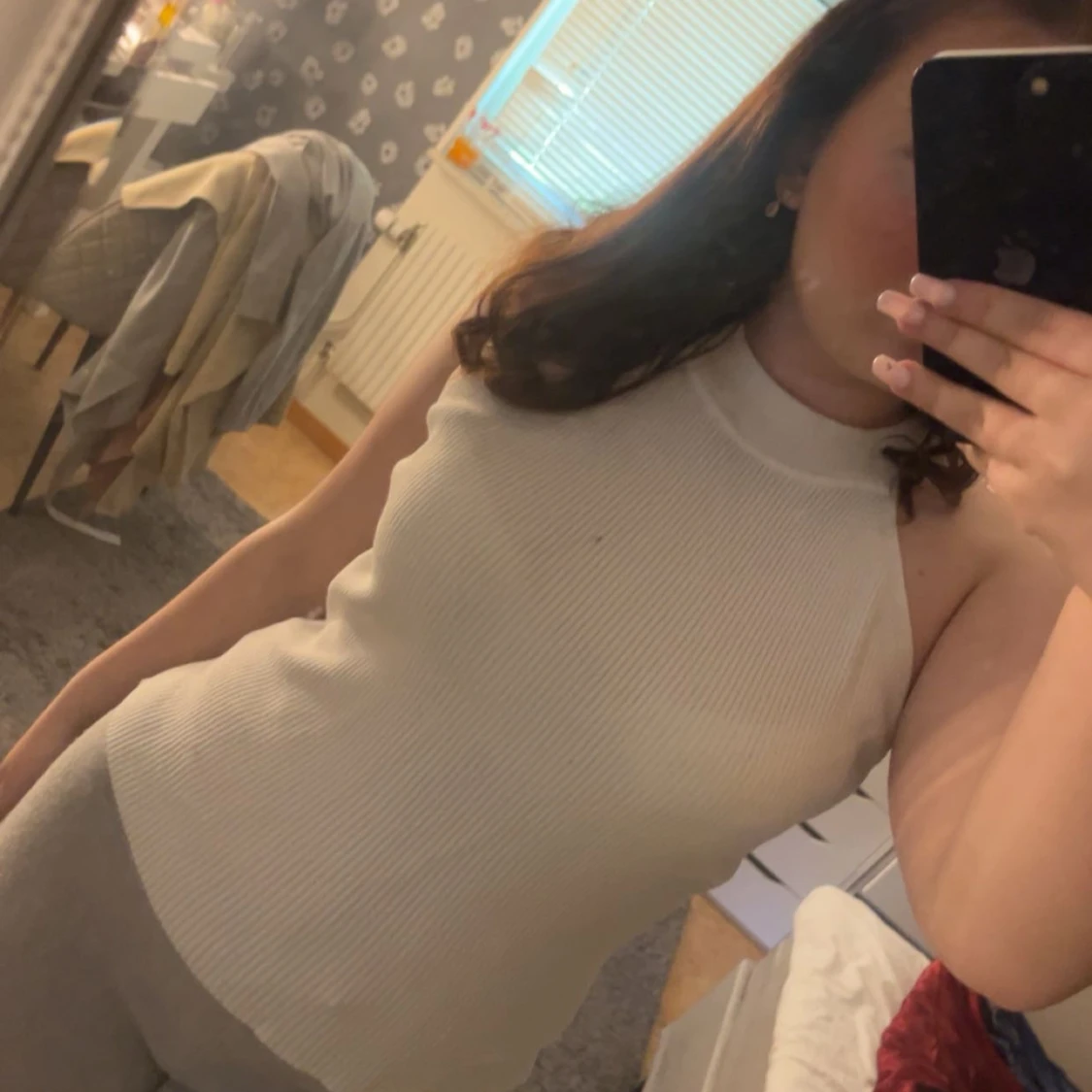 Vit ärmlös topp - 90