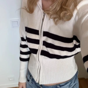 Kofta från Zara - Myaig kofta från Zara💗