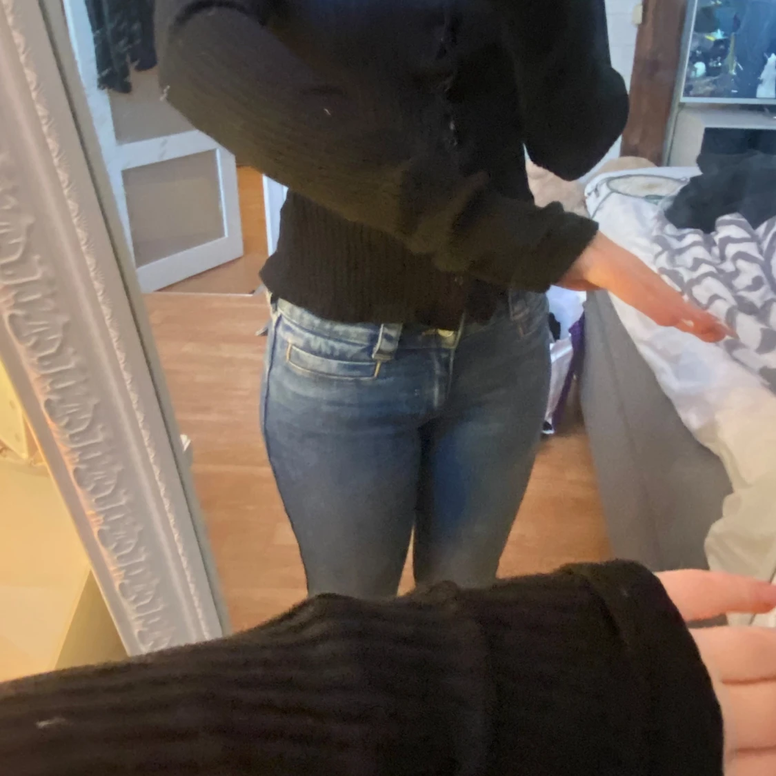 Ribbad tröja med knappar.  - 90