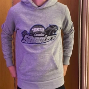 TRAPSTAR SHOOTER HOODIE - Bra användt inge problem med den den är äkta