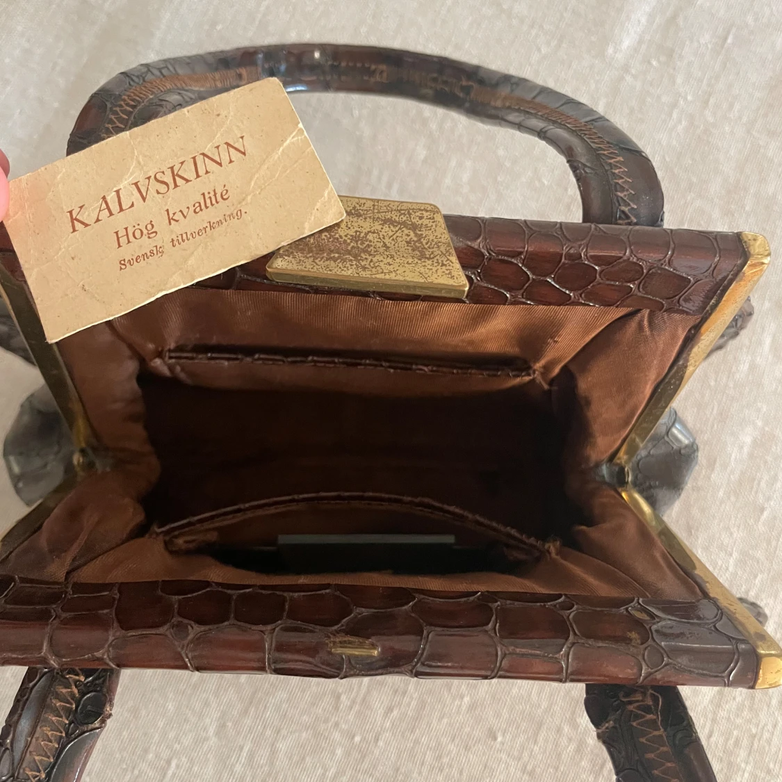 Brun väska i kalvskinn - 93