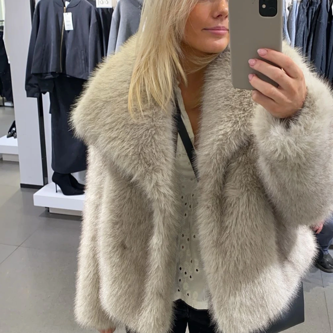 Pälsjacka från Zara  - 90