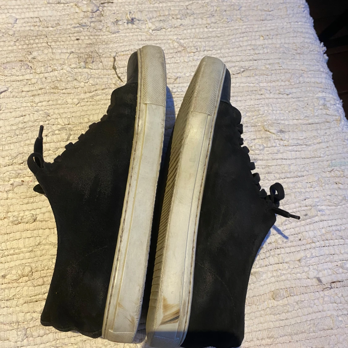 Svarta sneakers från Axel Arigato