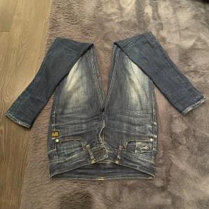 Jeans - Säljer dessa fina jeans🤍lowwaist