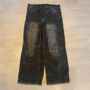 Jaded ldn jeans - Baggy jeans från Jaded London i perfekt skick. W30