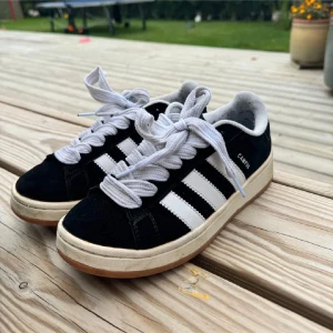 Adidas campus 00 - Superfina adidas campus 00. Sparsamt använda så i fint skick. 