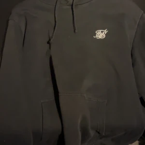 Siksilk Hoodie  - Siksilk Hoodie ytterst användning!