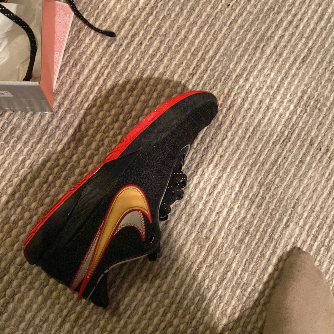 Basketskor storlek 41  - 91