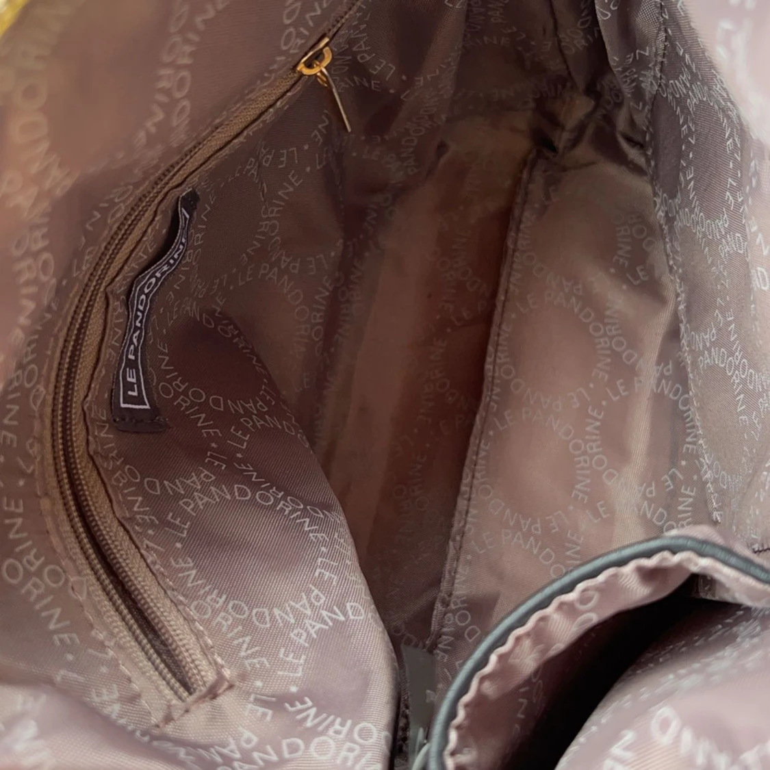 Le Pandorine väska  - 92