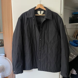 ARKET Jacka L - Använd men i gott skick