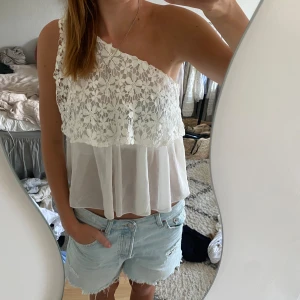 Topp  - Off shoulder topp i strl S🥰