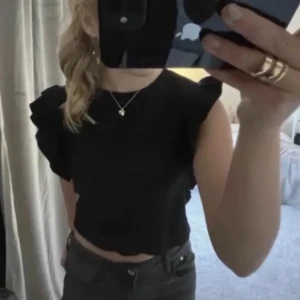 Svart topp från Zara - Jättefin ❤️