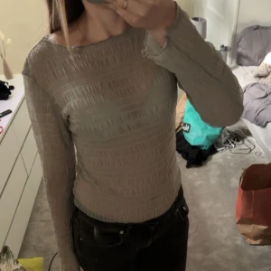 Tröja  - Säljer denna tröjan i bra skick, pris kan diskuteras  