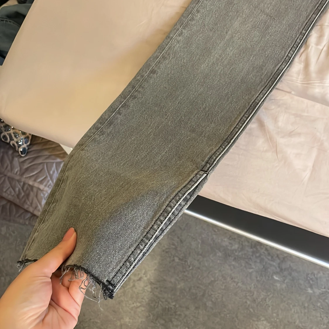 Gråa Jeans🤍 - 90