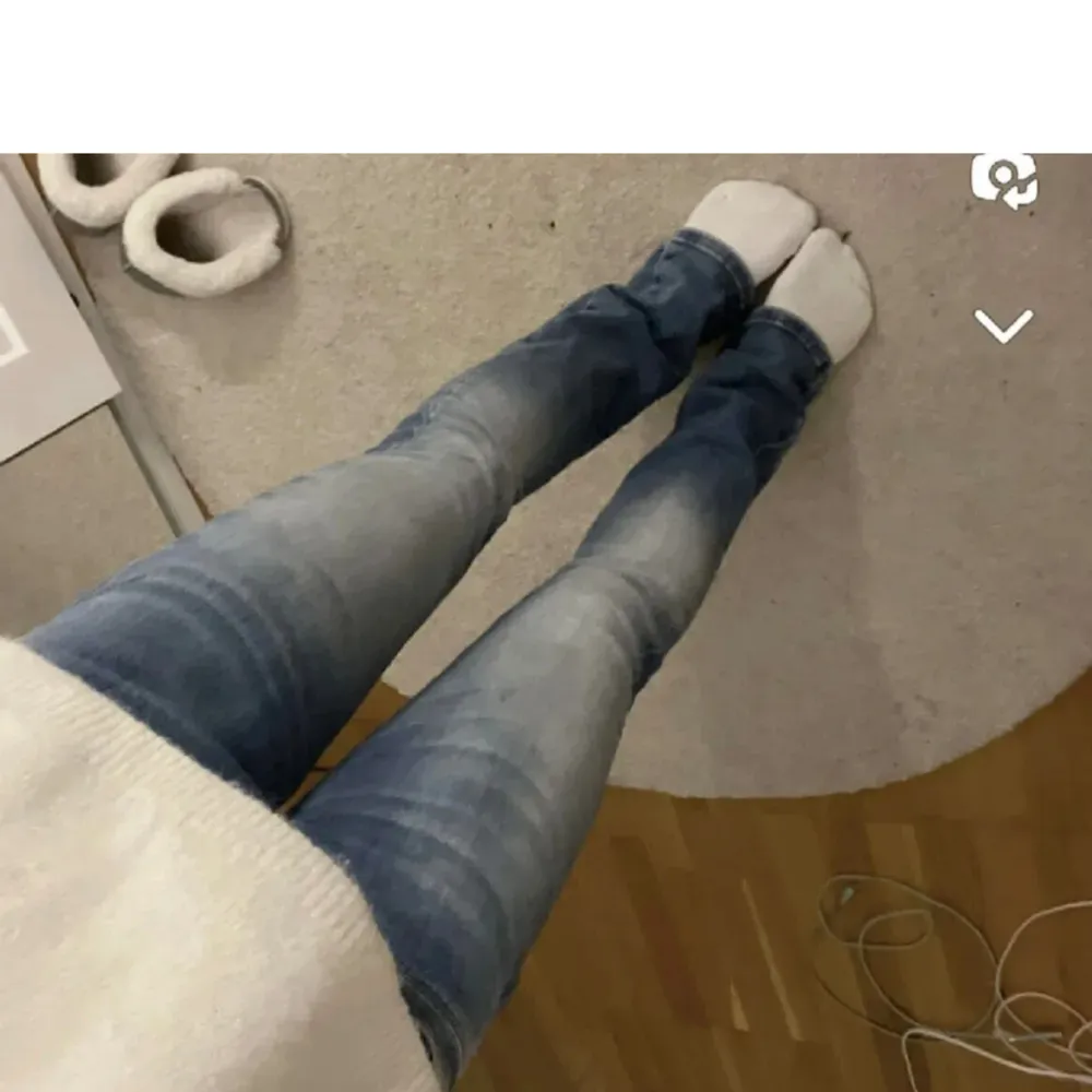 Säljer dessa ltb jeans. Som nya. Köpta för omkring 1000 kr💕. Jeans & Byxor.