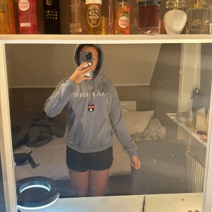 Hoddie  - XS/34. Märke Marine