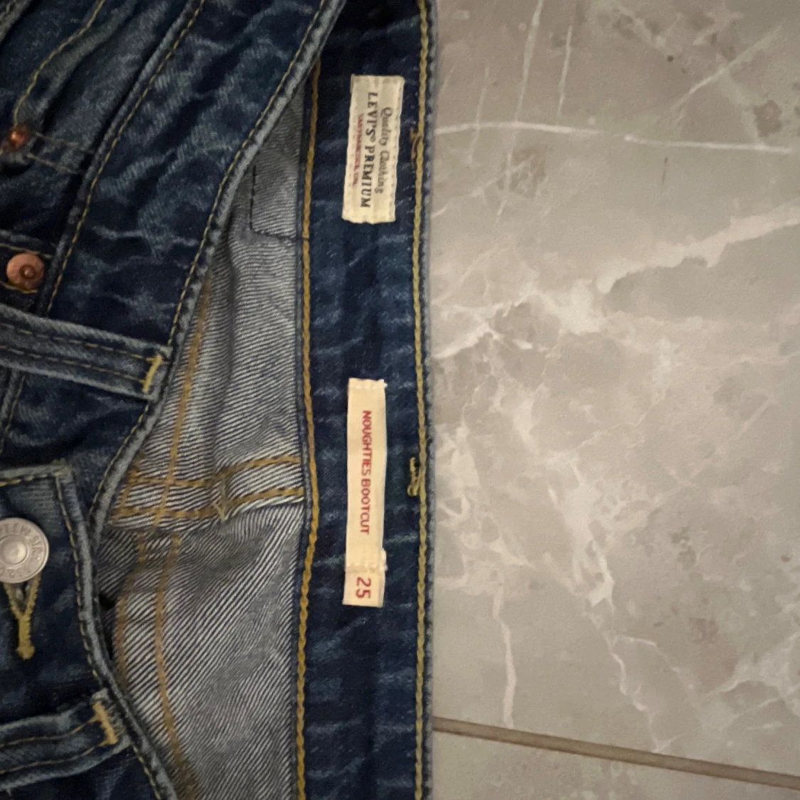 Lågmidjade Levis jeans bootcut 👖 - 92
