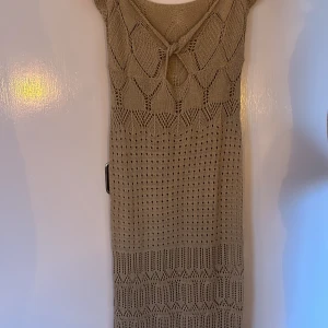 Beach vibe klänning - Fin beach klänning /  after beach - köpt i Dubai.