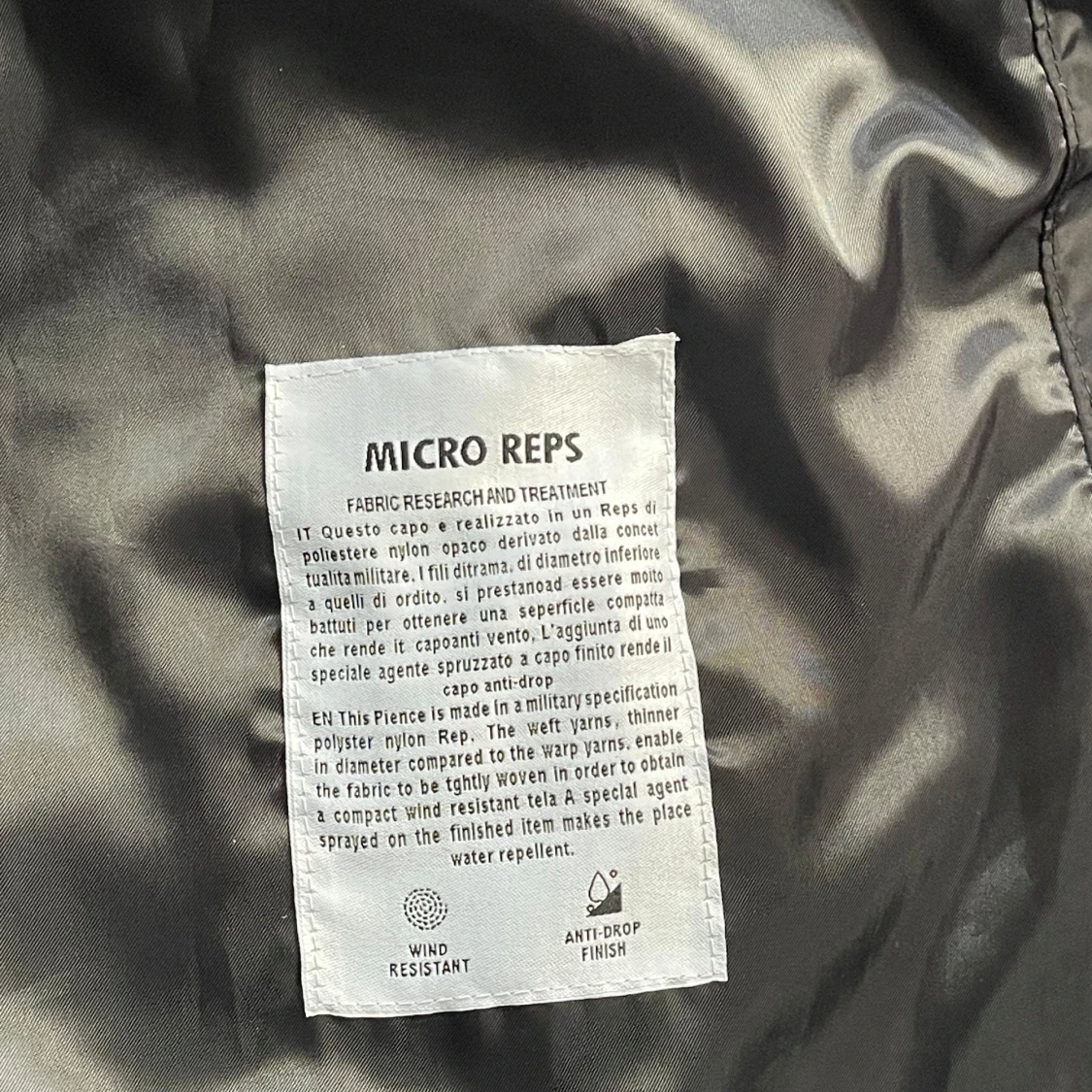 Svart jacka från Stone Island - 93