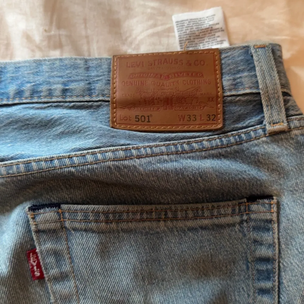 Levis 501 strl W 33 L 32. Jeans & Byxor.