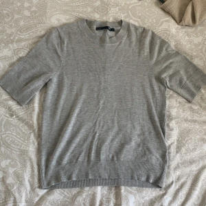 Tröja - Fin tröja som aldrig är använd från lager 157