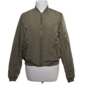 höst/vår jacka - jättefin lite tunnare jacka💞💞