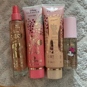 Disney skönhetsprodukter - 4 st olika skönhetsprodukter från Disney säljs tillsammans 💗😊