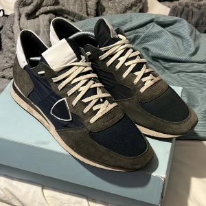 Phillipe model - Säljer nu dessa riktigt feta philleppe modell Storlek 44,Pris går att diskutera:) 