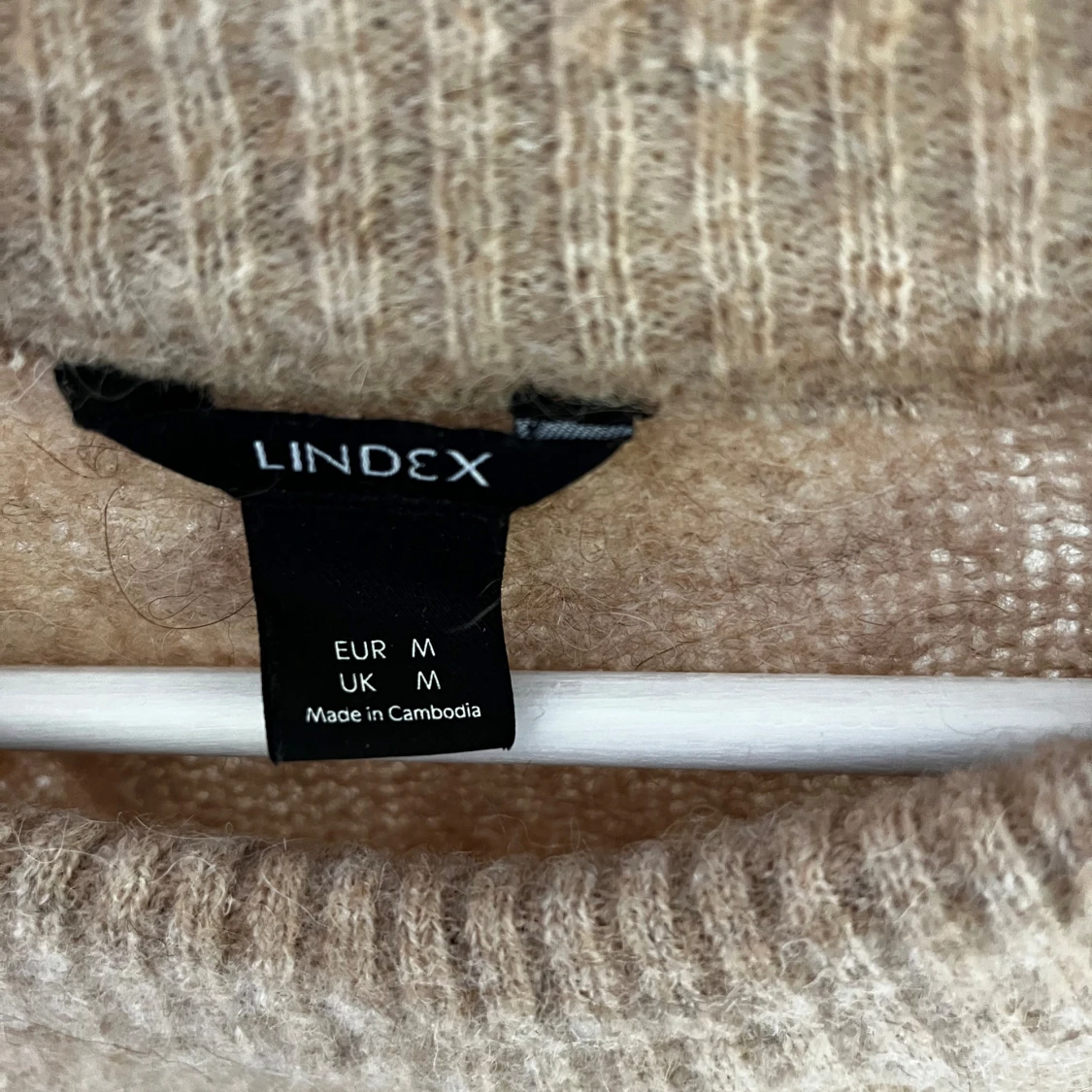 Stickad tröja  - 91