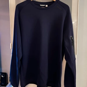 Björn borg/ Nike tech - Björn borg sweater som påminner om Nike tech. Aldrig använt  Köpt för 729 kr