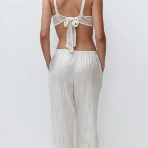 Svarta linnebyxor - Super söta svarta linne byxor säljer för dem blev för små och köpte i större storlek💞💞💞