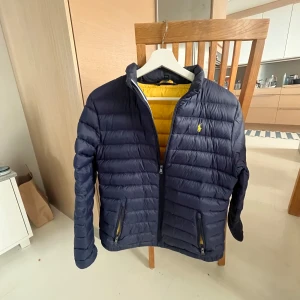 Ralph lauren jacka - En ralph lauren jacka i väldigt bra skick!