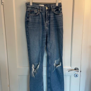 Raka jeans - Raka jeans från H&M Bra kvalite, knappt använda 