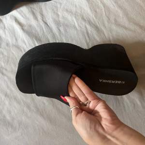 Bershka mules comfortable. Good condition 