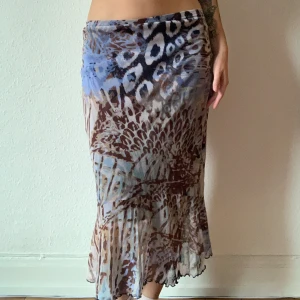 blue mesh skirt  - Otrolig meshkjol i felfritt skick💎 passar perfekt på mig som är strl 38/M